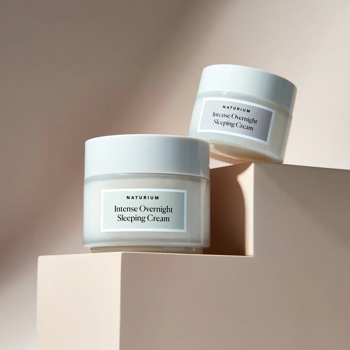intense-overnight-sleeping-cream-jumbo-n4 11_18_2021_Naturium0552-crop.webp