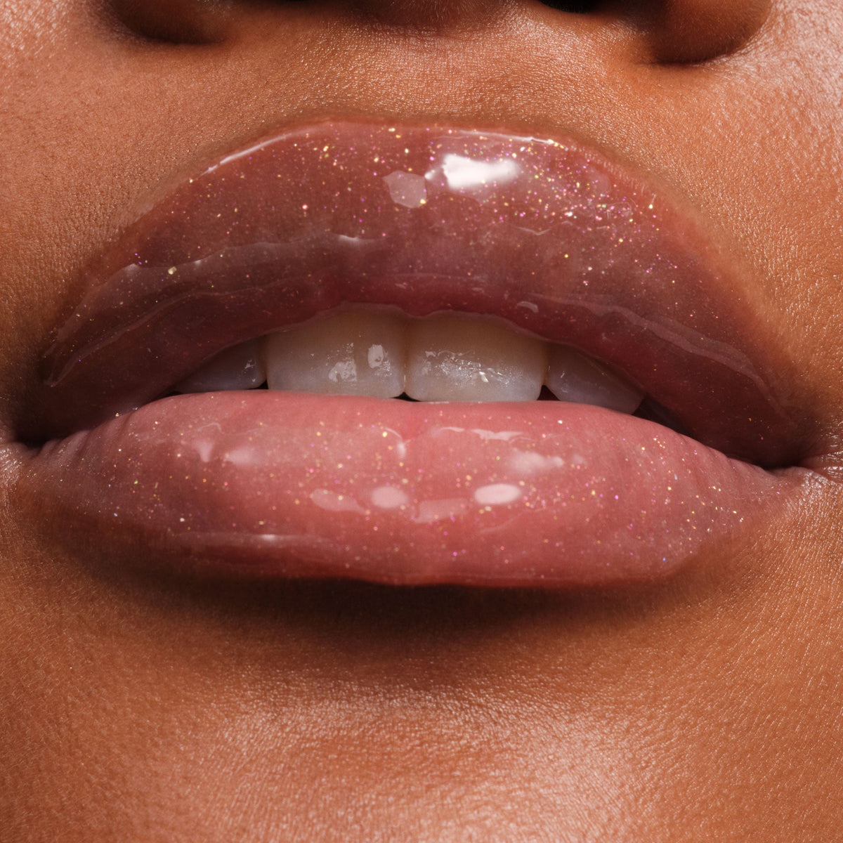 phyto-glow-lip-balm-shimmer-stardust-d1 NATR-10131-Phyto-Glow-Lip-Hover-Stardust.jpg