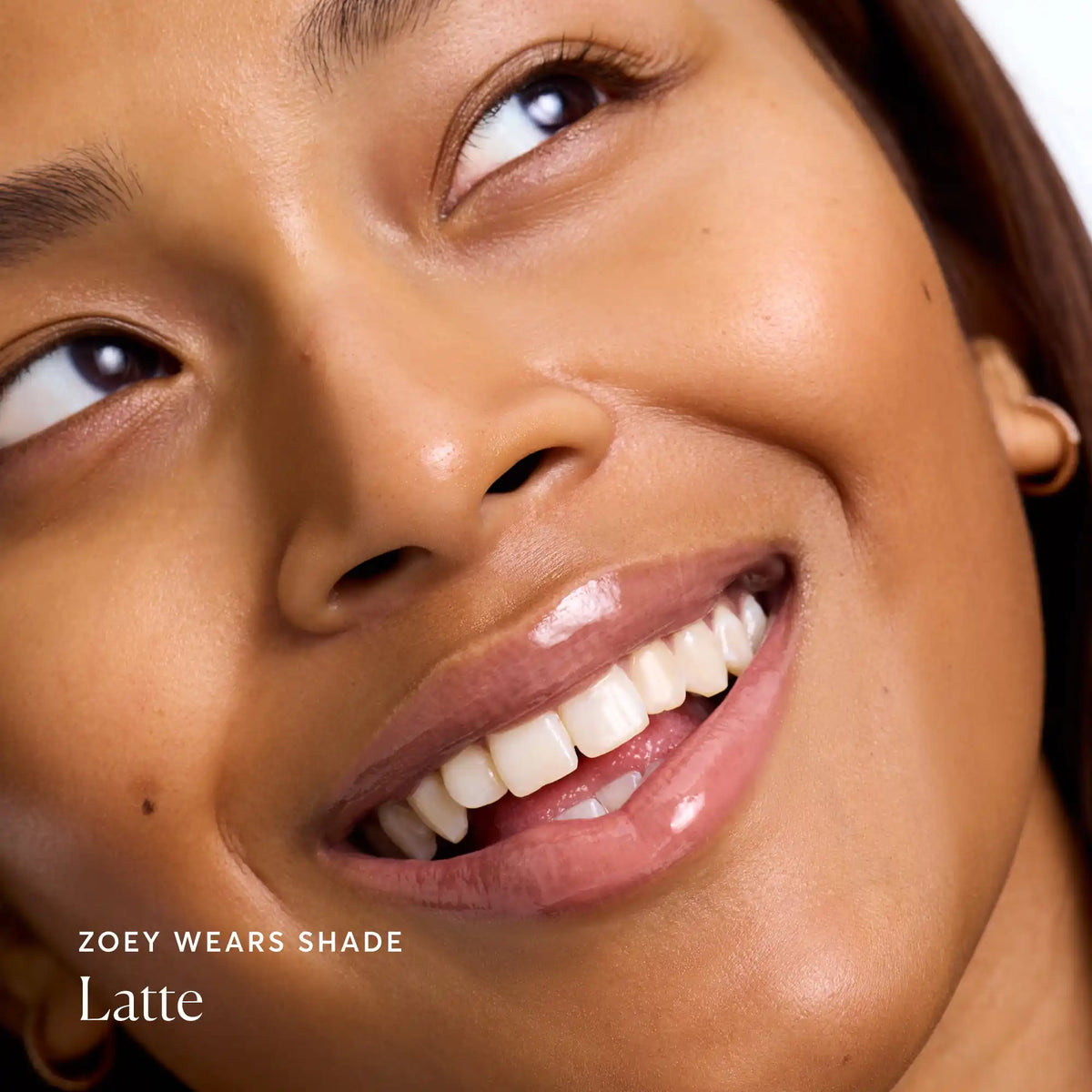 phyto-glow-lip-balm-latte-o5 NATR-60110-Alt-Images-Phyto-Glow-Lip-Balm-Latte-04.webp
