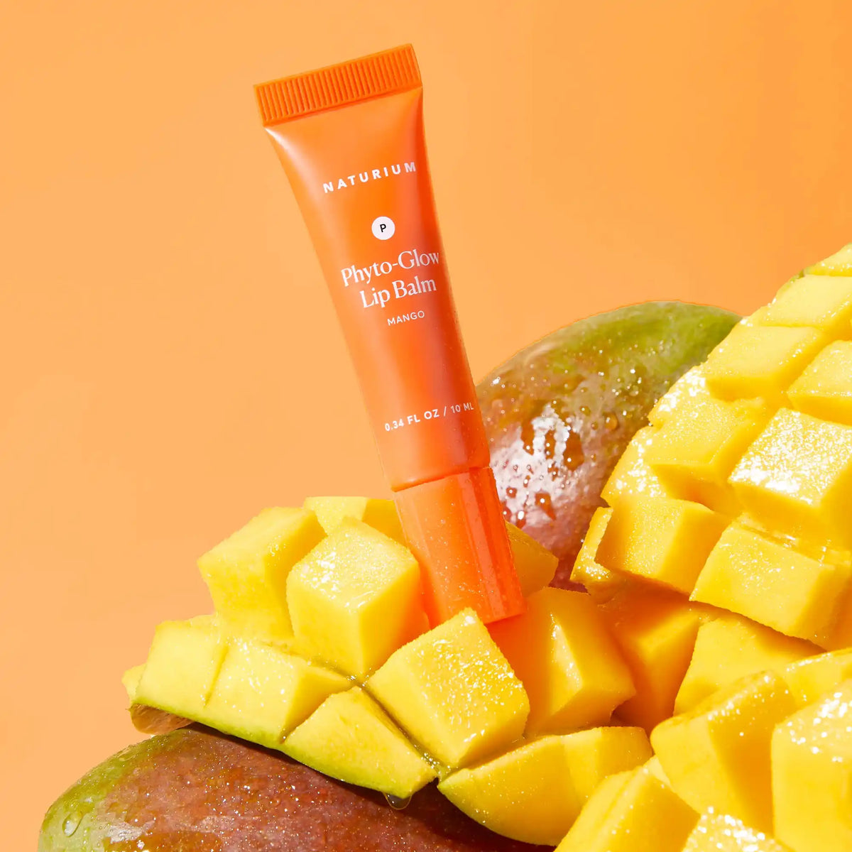phyto-glow-lip-balm-mango-s3 phytoglow-mango_0272-crop.webp